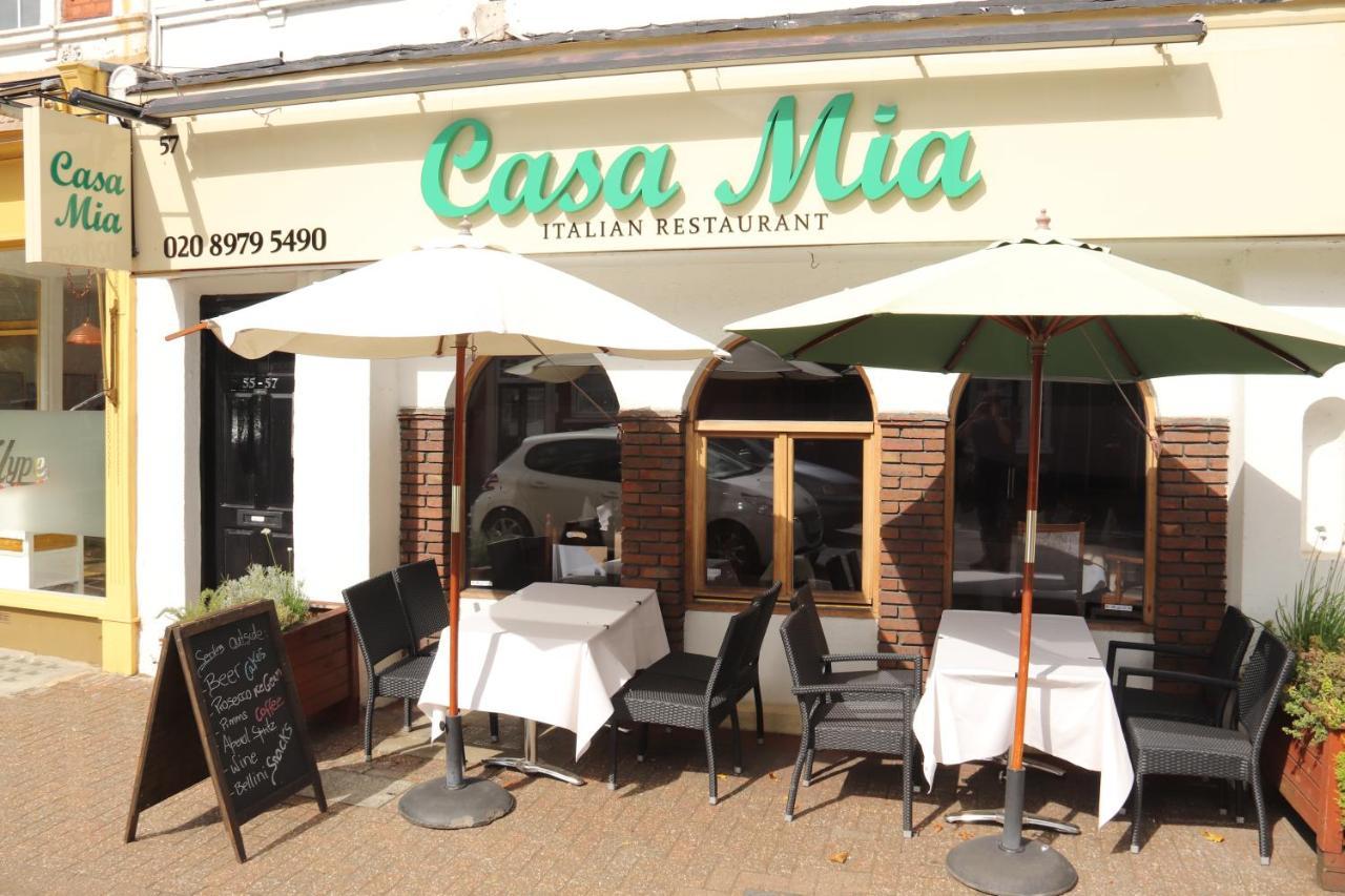 Hampton Court - The Kings Rest Molesey Exterior foto
