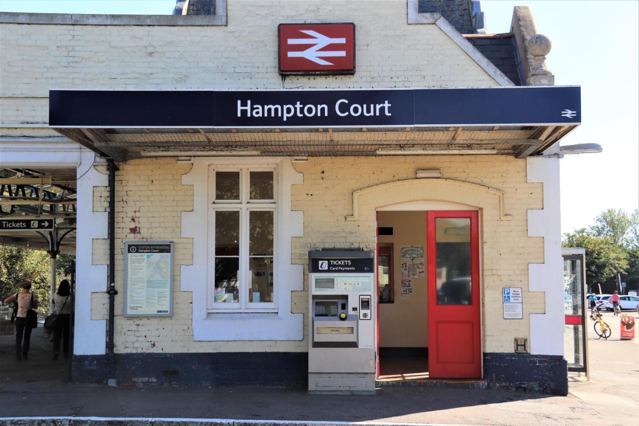 Hampton Court - The Kings Rest Molesey Exterior foto