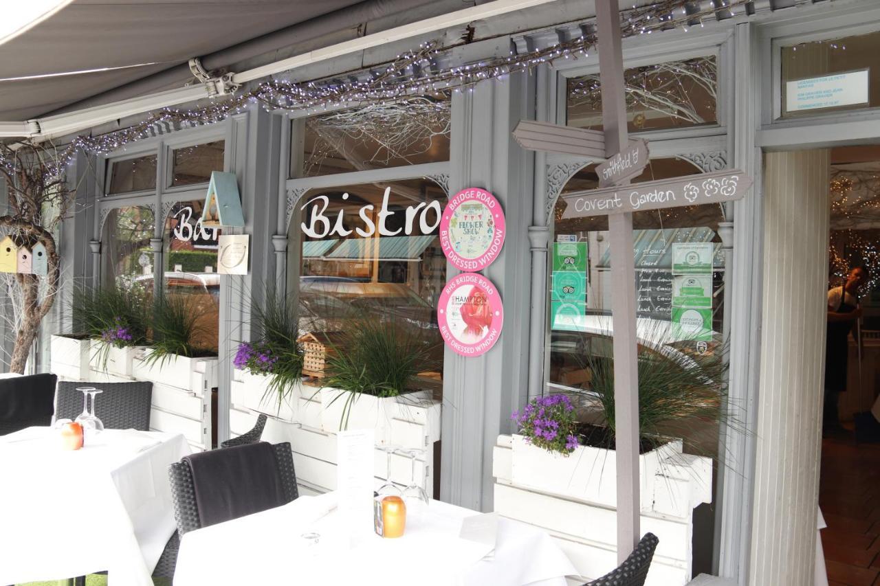 Hampton Court - The Kings Rest Molesey Exterior foto
