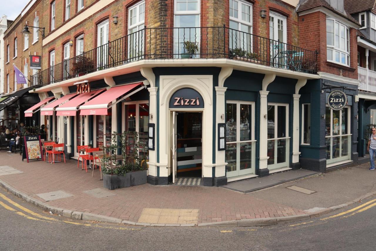 Hampton Court - The Kings Rest Molesey Exterior foto