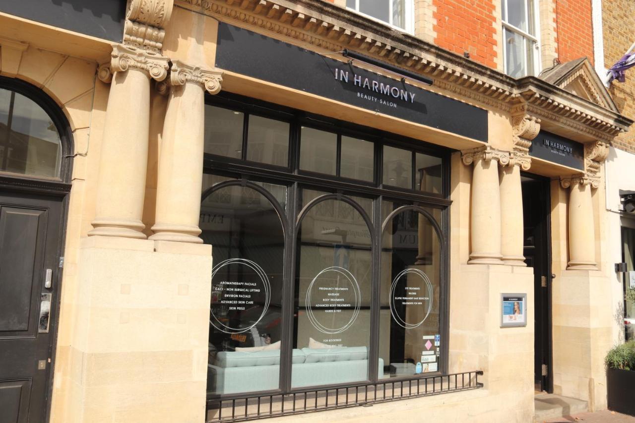 Hampton Court - The Kings Rest Molesey Exterior foto